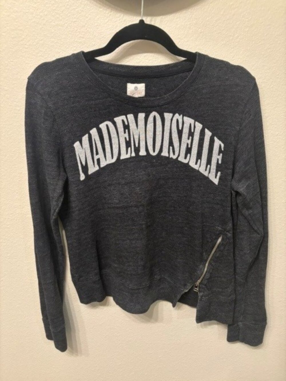 Sundry - Mademoiselle Black w/white cropped sweatshirt - Size 2 - fits as an XS